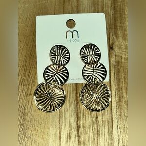 NWT Elegant Gold and Black Earrings